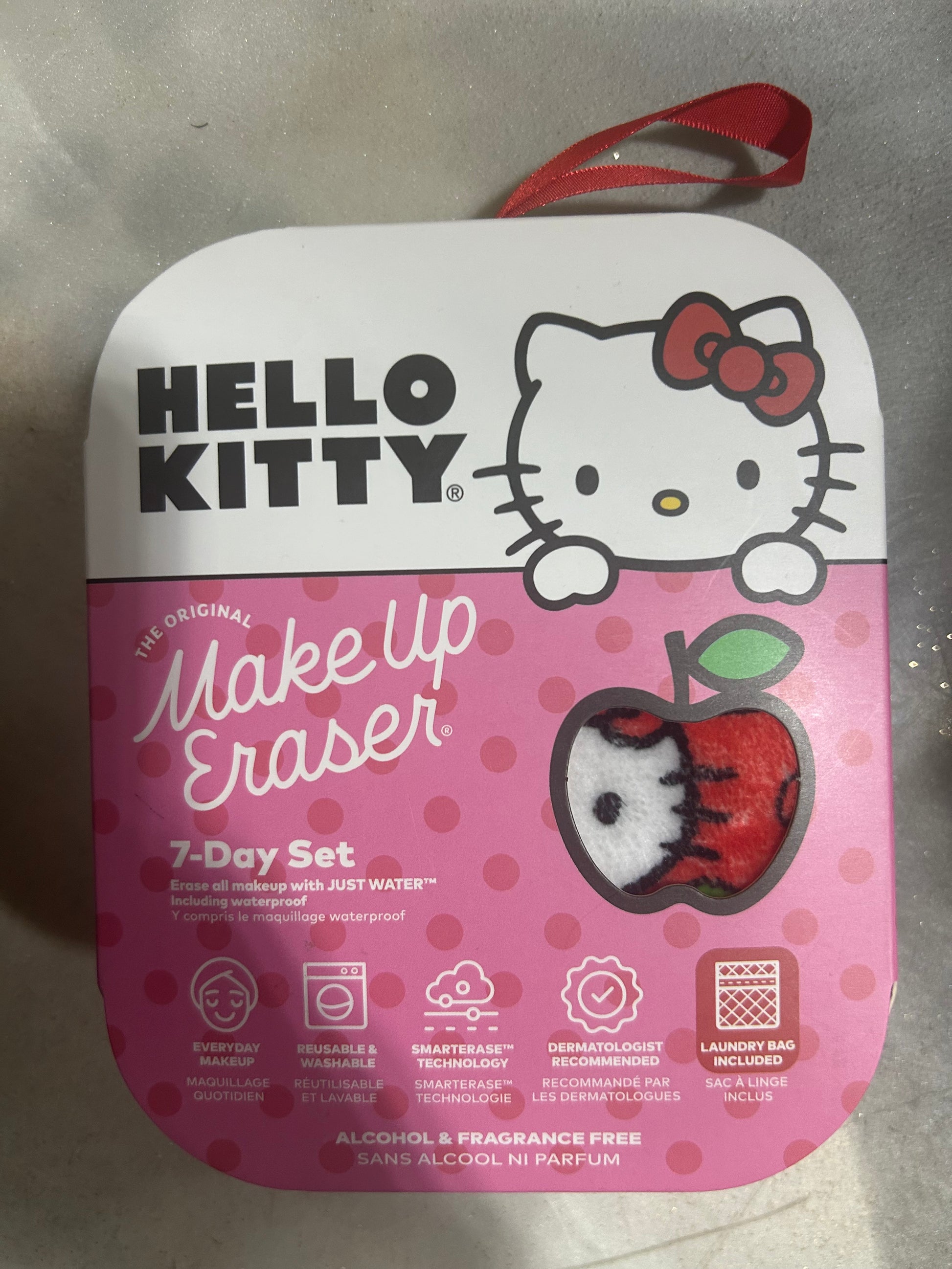 Hello Kitty The Original 7 Day Makeup Eraser Set