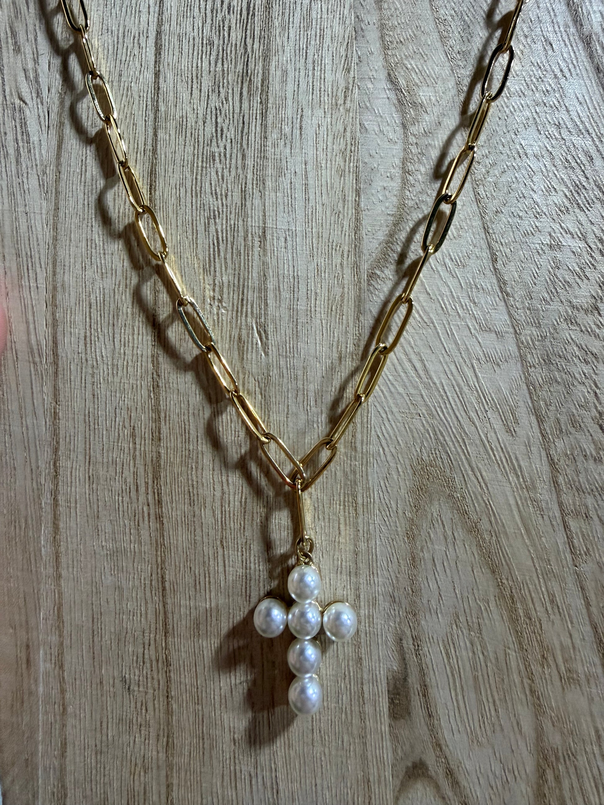 Reversible pearl/gold cross on paper life chain