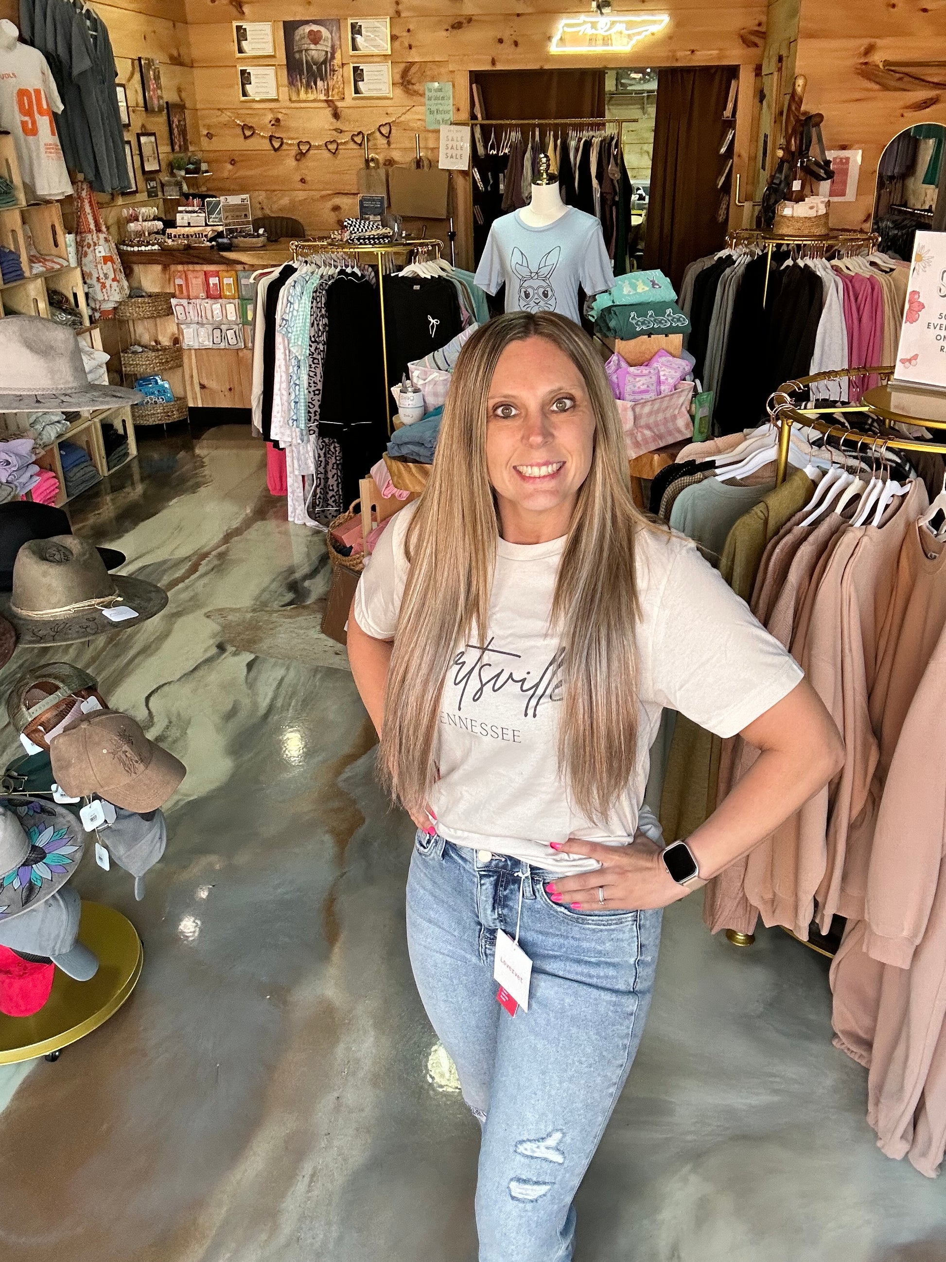 Hartsville, TN Graphic Tee