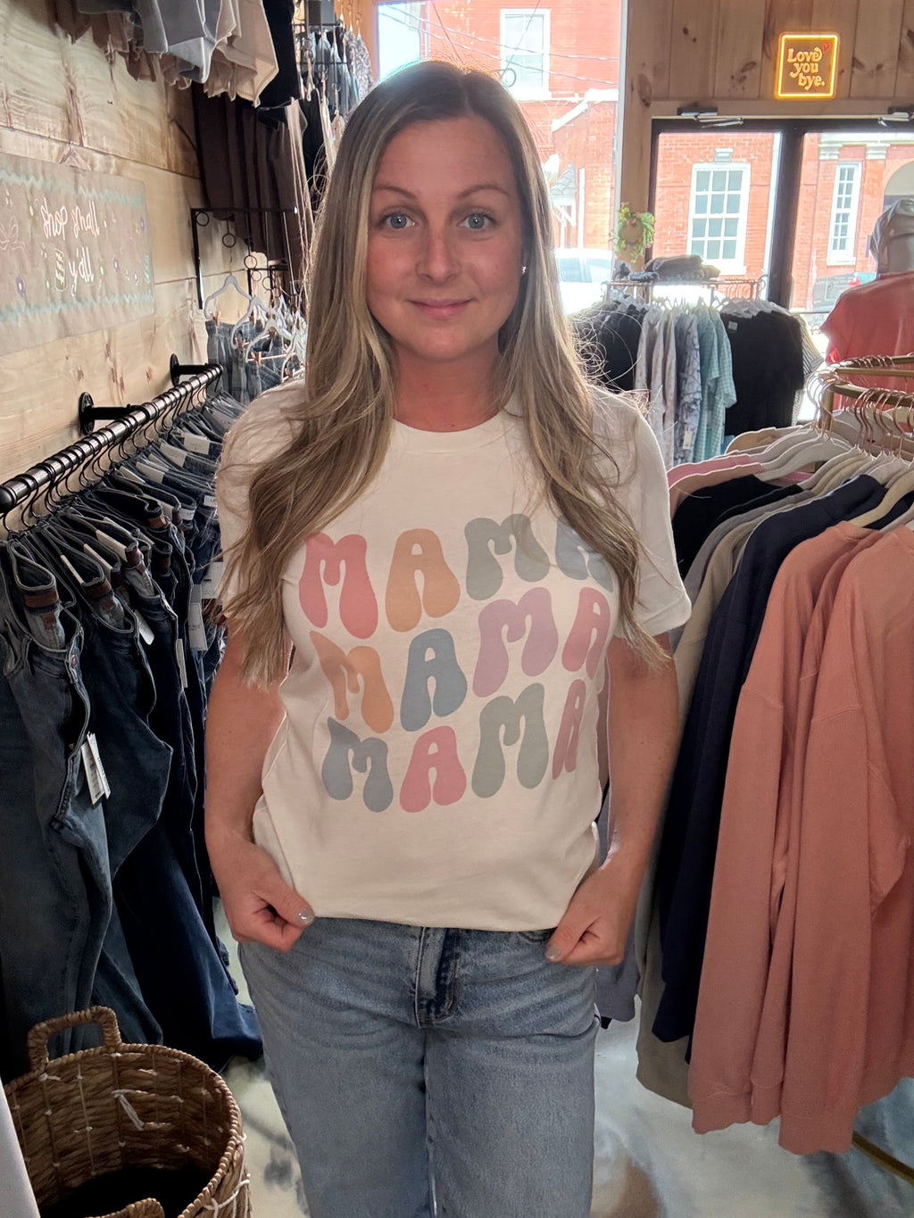 Mama Graphic Tee