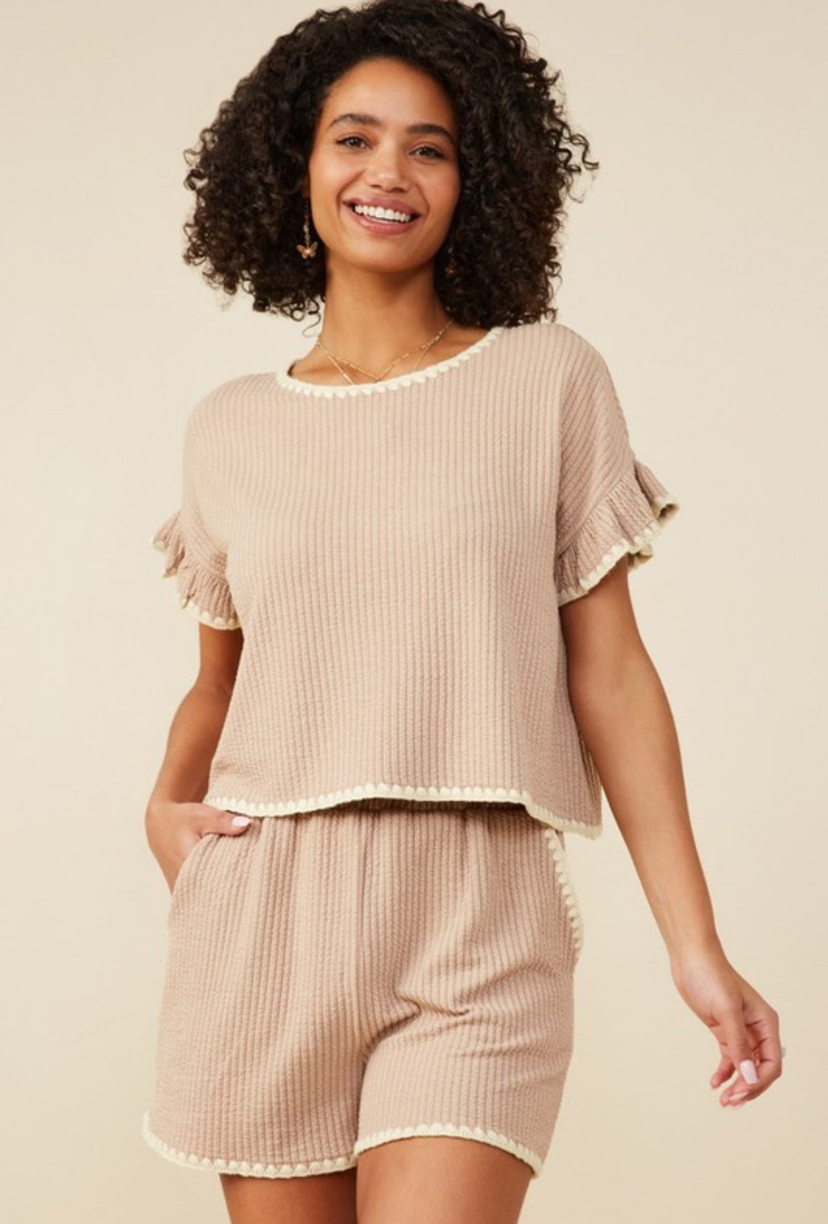Womens Textured Knit Contrast Stitch Ruffle Top