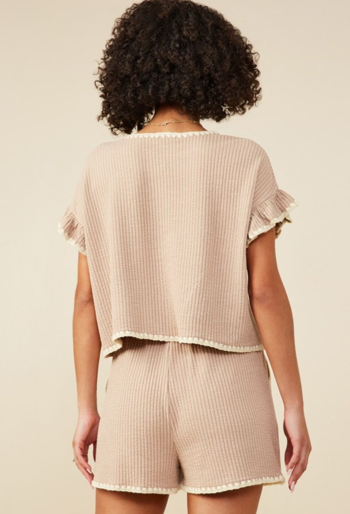 Womens Textured Knit Contrast Stitch Ruffle Top