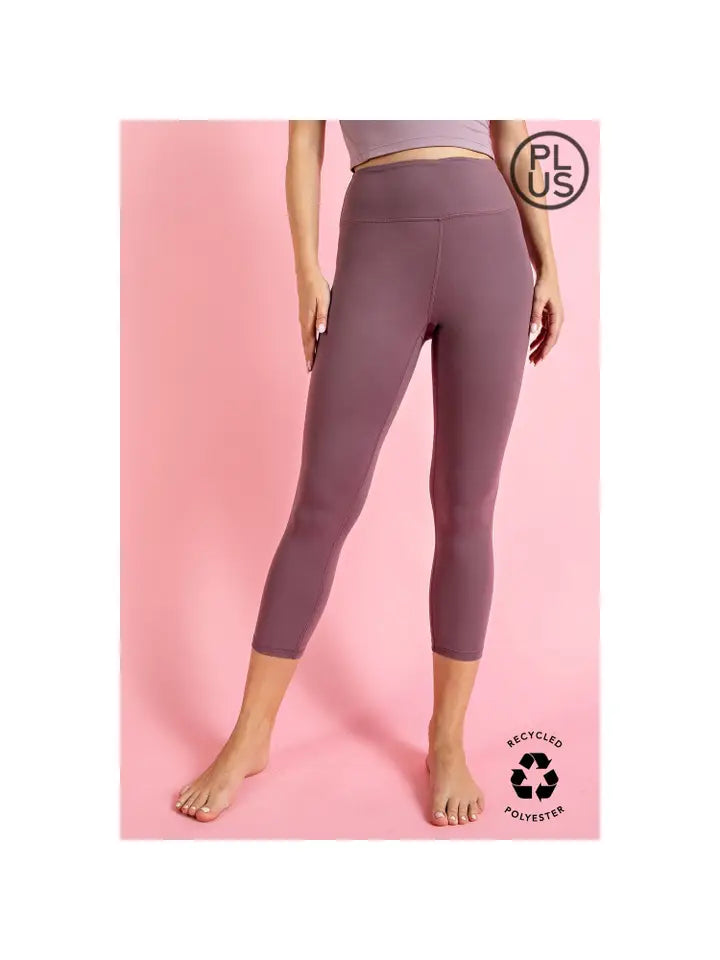 Plus Size Capri Yoga Leggings